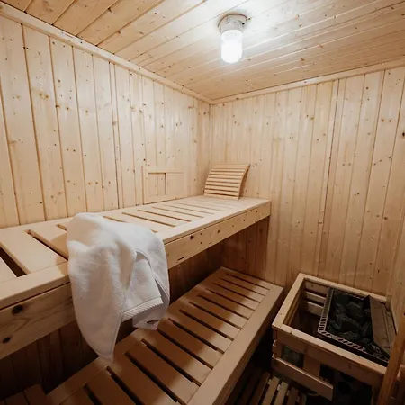 Harmony Homes - Indoor Pool Sauna & Holiday home