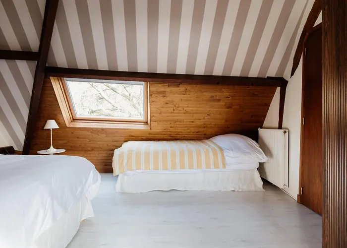 Holiday home Harmony Homes La Chapelle-hareng - Indoor Pool Sauna &